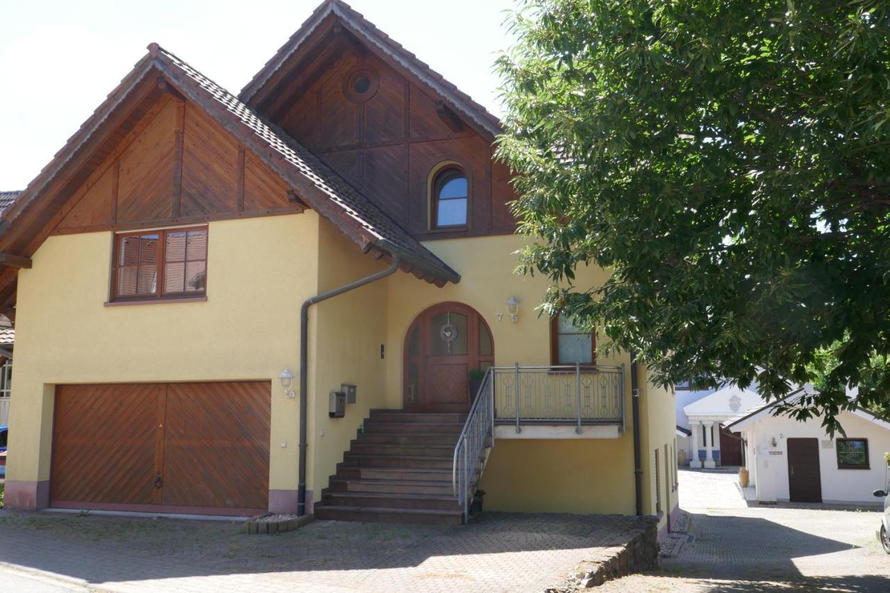 2 Zi - Fewo Schwarzwaldliebe Im Hexental, Terrasse Bollschweil Exterior foto